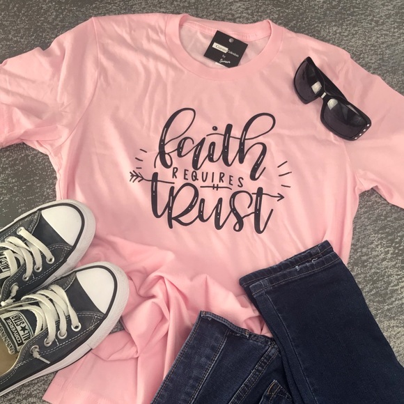 Bella Canvas Tops - 💥BRAND NEW💥Soft Pink T shirt